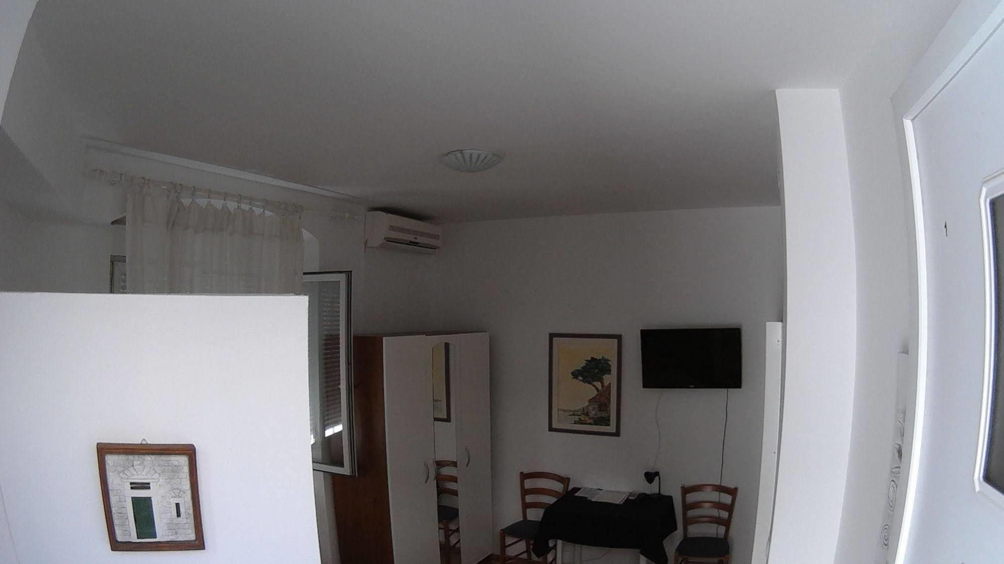 Stipan Studio & Room Split Exterior foto
